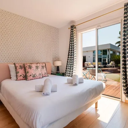 Summer Wind - Palm Agathois *