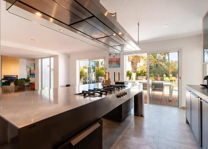 Summer Wind - Palm Agathois